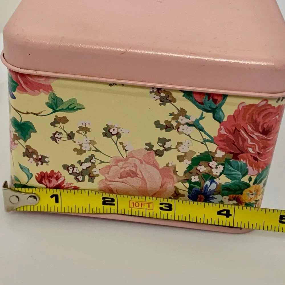 Vintage Floral Tin